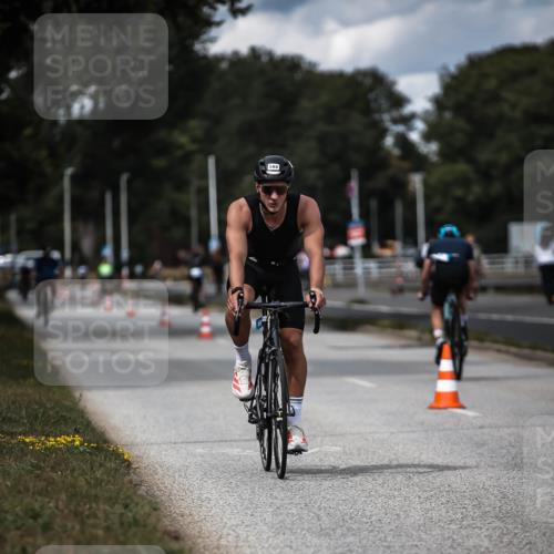 16.08.2026 - KN Förde Triathlon 2026 H.Heesch http://msf.ph/oto/9989844 16.08.2026 13:22:58 Radfahren 550, 612, 739 meine-sportfotos.de