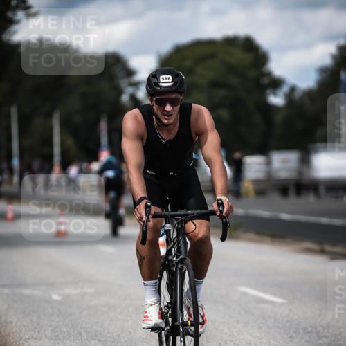 16.08.2026 - KN Förde Triathlon 2026 H.Heesch http://msf.ph/oto/9989854 16.08.2026 13:22:59 Radfahren 550, 739 meine-sportfotos.de