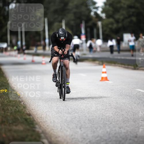 16.08.2026 - KN Förde Triathlon 2026 H.Heesch http://msf.ph/oto/9989876 16.08.2026 13:23:12 Radfahren 573, 708, 726, 727, 731 meine-sportfotos.de