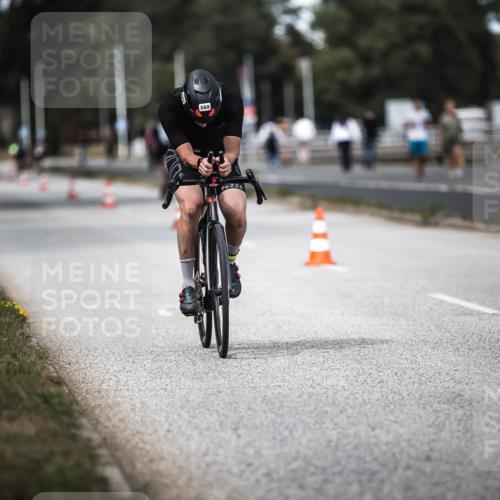 16.08.2026 - KN Förde Triathlon 2026 H.Heesch http://msf.ph/oto/9989881 16.08.2026 13:23:12 Radfahren 573, 708, 726, 727, 731 meine-sportfotos.de