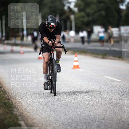 16.08.2026 - KN Förde Triathlon 2026 H.Heesch http://msf.ph/oto/9989883 16.08.2026 13:23:12 Radfahren 573, 708, 726, 727, 731 meine-sportfotos.de