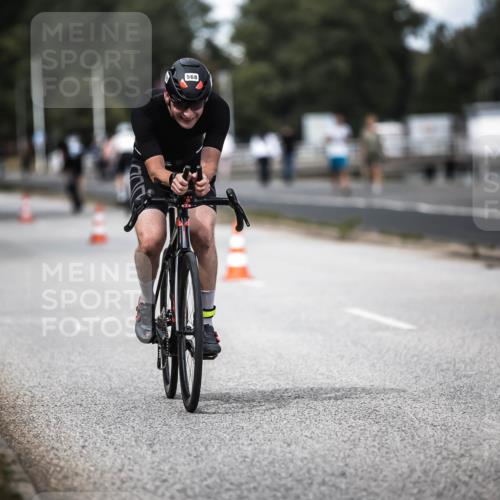 16.08.2026 - KN Förde Triathlon 2026 H.Heesch http://msf.ph/oto/9989887 16.08.2026 13:23:12 Radfahren 573, 708, 726, 727, 731 meine-sportfotos.de