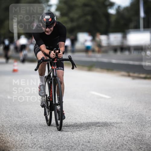 16.08.2026 - KN Förde Triathlon 2026 H.Heesch http://msf.ph/oto/9989890 16.08.2026 13:23:13 Radfahren 533, 573, 708, 726, 727, 731 meine-sportfotos.de
