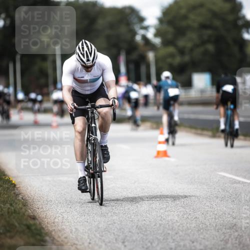 16.08.2026 - KN Förde Triathlon 2026 H.Heesch http://msf.ph/oto/9989898 16.08.2026 13:23:31 Radfahren  meine-sportfotos.de