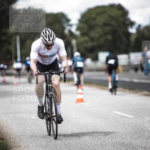 16.08.2026 - KN Förde Triathlon 2026 H.Heesch http://msf.ph/oto/9989903 16.08.2026 13:23:31 Radfahren  meine-sportfotos.de