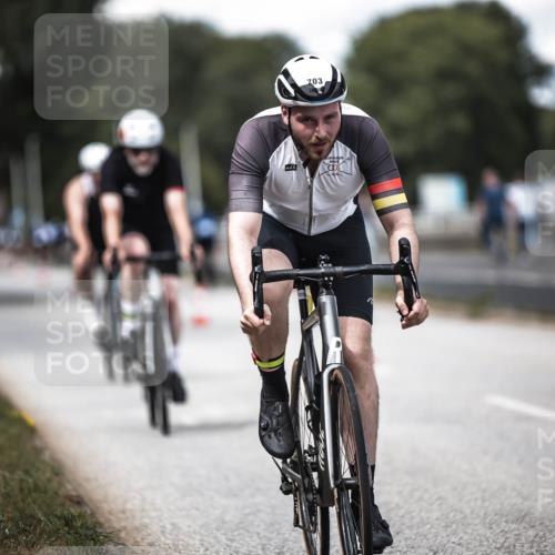 16.08.2026 - KN Förde Triathlon 2026 H.Heesch http://msf.ph/oto/9989942 16.08.2026 13:23:39 Radfahren 596, 608, 740, 747 meine-sportfotos.de