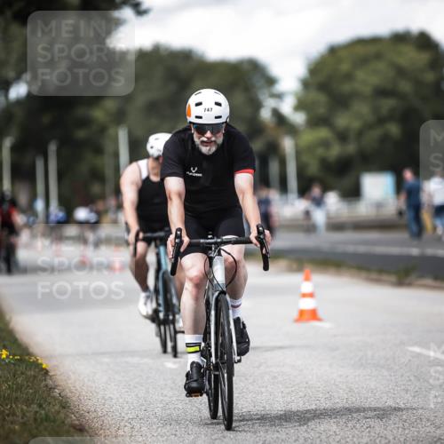 16.08.2026 - KN Förde Triathlon 2026 H.Heesch http://msf.ph/oto/9989944 16.08.2026 13:23:40 Radfahren 596, 608, 740, 747 meine-sportfotos.de