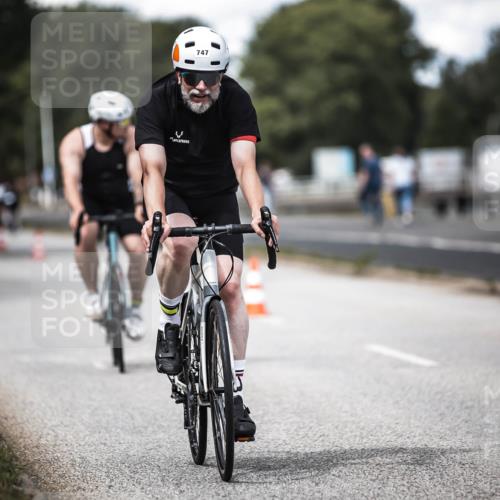 16.08.2026 - KN Förde Triathlon 2026 H.Heesch http://msf.ph/oto/9989950 16.08.2026 13:23:40 Radfahren 596, 608, 740, 747 meine-sportfotos.de