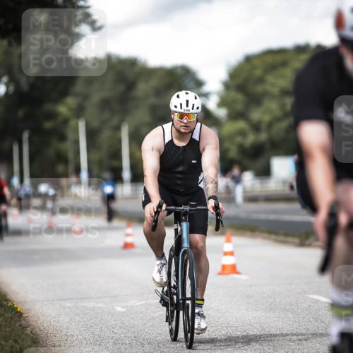 16.08.2026 - KN Förde Triathlon 2026 H.Heesch http://msf.ph/oto/9989953 16.08.2026 13:23:41 Radfahren 596, 608, 740, 747 meine-sportfotos.de