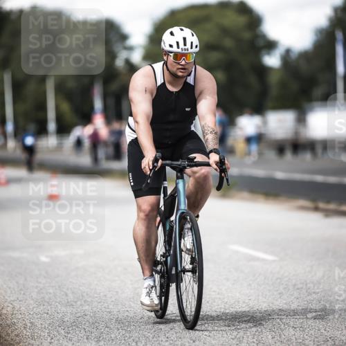 16.08.2026 - KN Förde Triathlon 2026 H.Heesch http://msf.ph/oto/9989961 16.08.2026 13:23:41 Radfahren 596, 608, 740, 747 meine-sportfotos.de