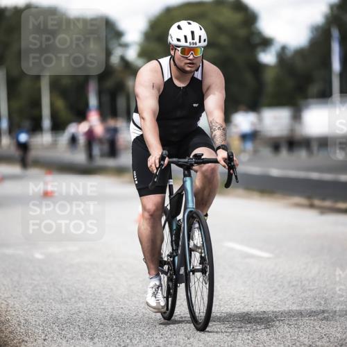 16.08.2026 - KN Förde Triathlon 2026 H.Heesch http://msf.ph/oto/9989962 16.08.2026 13:23:41 Radfahren 596, 608, 740, 747 meine-sportfotos.de