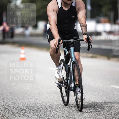 16.08.2026 - KN Förde Triathlon 2026 H.Heesch http://msf.ph/oto/9989969 16.08.2026 13:23:41 Radfahren 596, 608, 740, 747 meine-sportfotos.de