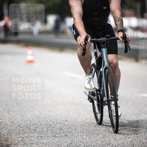 16.08.2026 - KN Förde Triathlon 2026 H.Heesch http://msf.ph/oto/9989971 16.08.2026 13:23:41 Radfahren 596, 608, 740, 747 meine-sportfotos.de