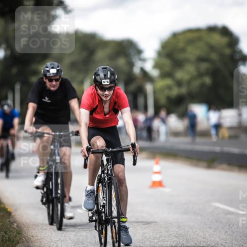 16.08.2026 - KN Förde Triathlon 2026 H.Heesch http://msf.ph/oto/9989984 16.08.2026 13:23:47 Radfahren 517, 535, 578, 581, 589, 729, 746 meine-sportfotos.de