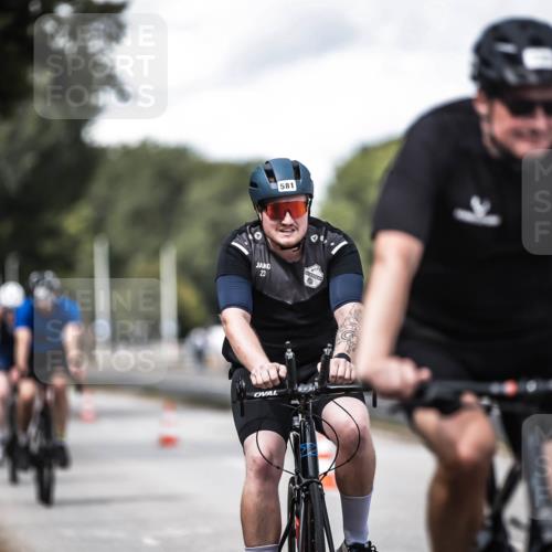 16.08.2026 - KN Förde Triathlon 2026 H.Heesch http://msf.ph/oto/9989997 16.08.2026 13:23:48 Radfahren 517, 535, 578, 581, 589, 729, 746 meine-sportfotos.de