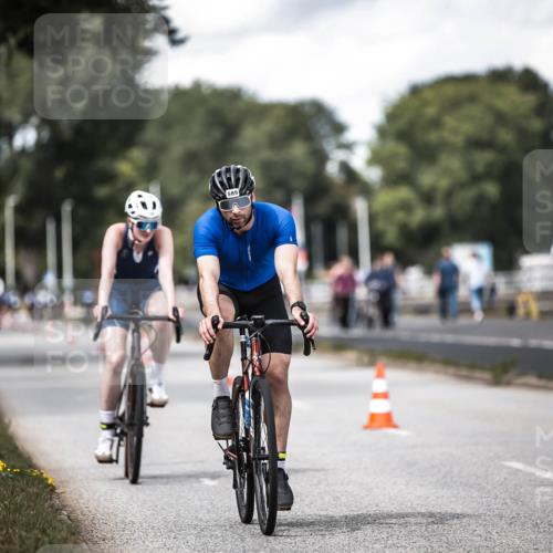 16.08.2026 - KN Förde Triathlon 2026 H.Heesch http://msf.ph/oto/9990005 16.08.2026 13:23:50 Radfahren 517, 535, 545, 578, 581, 589, 729, 746 meine-sportfotos.de