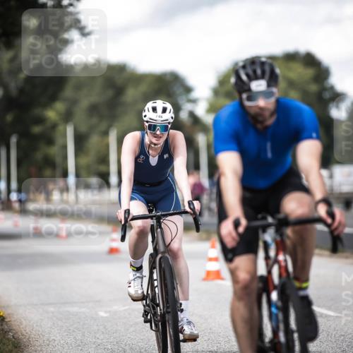 16.08.2026 - KN Förde Triathlon 2026 H.Heesch http://msf.ph/oto/9990017 16.08.2026 13:23:51 Radfahren 517, 535, 545, 578, 581, 589, 729, 746 meine-sportfotos.de