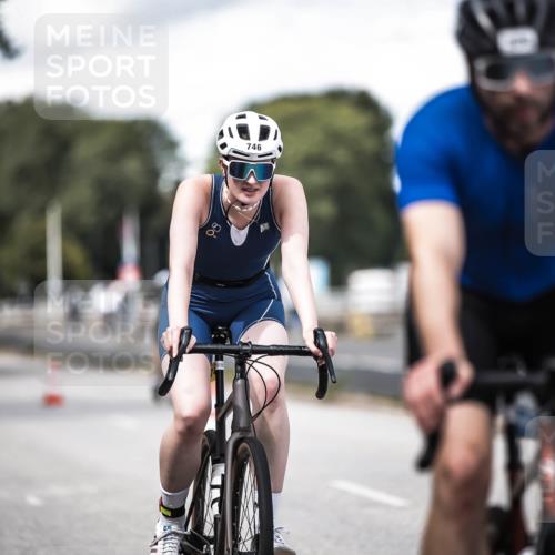 16.08.2026 - KN Förde Triathlon 2026 H.Heesch http://msf.ph/oto/9990029 16.08.2026 13:23:51 Radfahren 517, 535, 545, 578, 581, 589, 729, 746 meine-sportfotos.de
