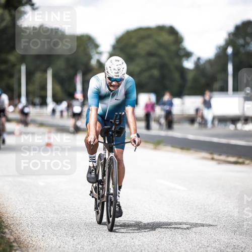 16.08.2026 - KN Förde Triathlon 2026 H.Heesch http://msf.ph/oto/9990039 16.08.2026 13:24:05 Radfahren  meine-sportfotos.de