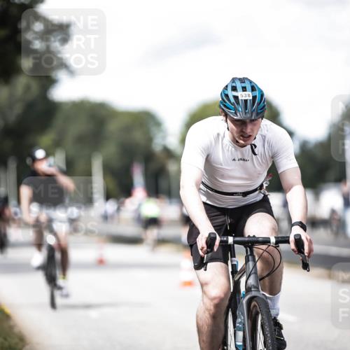 16.08.2026 - KN Förde Triathlon 2026 H.Heesch http://msf.ph/oto/9990062 16.08.2026 13:24:09 Radfahren 572, 585, 732 meine-sportfotos.de