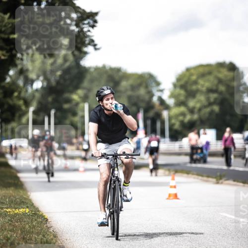 16.08.2026 - KN Förde Triathlon 2026 H.Heesch http://msf.ph/oto/9990064 16.08.2026 13:24:10 Radfahren 572, 585, 732, 736 meine-sportfotos.de