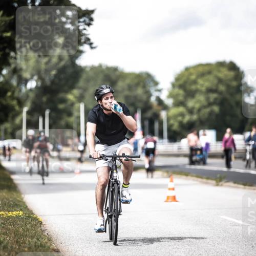 16.08.2026 - KN Förde Triathlon 2026 H.Heesch http://msf.ph/oto/9990065 16.08.2026 13:24:10 Radfahren 572, 585, 732, 736 meine-sportfotos.de