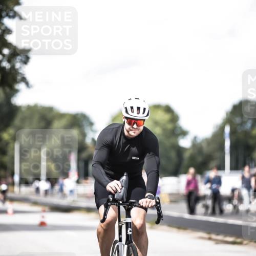 16.08.2026 - KN Förde Triathlon 2026 H.Heesch http://msf.ph/oto/9990096 16.08.2026 13:24:16 Radfahren 531, 585, 724, 732, 736 meine-sportfotos.de