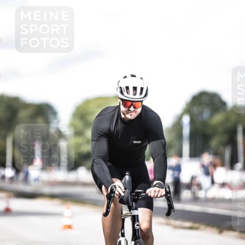 16.08.2026 - KN Förde Triathlon 2026 H.Heesch http://msf.ph/oto/9990101 16.08.2026 13:24:17 Radfahren 531, 585, 724, 732, 736 meine-sportfotos.de