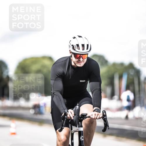16.08.2026 - KN Förde Triathlon 2026 H.Heesch http://msf.ph/oto/9990105 16.08.2026 13:24:17 Radfahren 531, 585, 724, 732, 736 meine-sportfotos.de