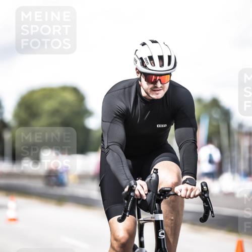 16.08.2026 - KN Förde Triathlon 2026 H.Heesch http://msf.ph/oto/9990107 16.08.2026 13:24:17 Radfahren 531, 585, 724, 732, 736 meine-sportfotos.de