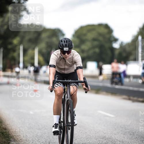 16.08.2026 - KN Förde Triathlon 2026 H.Heesch http://msf.ph/oto/9990109 16.08.2026 13:24:27 Radfahren 583, 595, 730, 738 meine-sportfotos.de