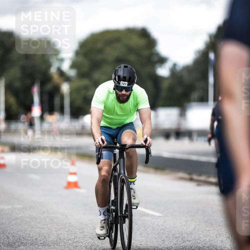 16.08.2026 - KN Förde Triathlon 2026 H.Heesch http://msf.ph/oto/9990170 16.08.2026 13:24:50 Radfahren 546, 561, 577 meine-sportfotos.de