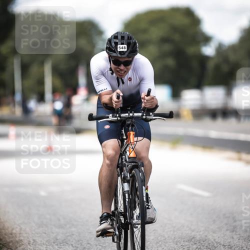 16.08.2026 - KN Förde Triathlon 2026 H.Heesch http://msf.ph/oto/9990185 16.08.2026 13:24:56 Radfahren 546, 561 meine-sportfotos.de
