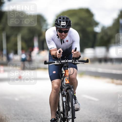 16.08.2026 - KN Förde Triathlon 2026 H.Heesch http://msf.ph/oto/9990187 16.08.2026 13:24:56 Radfahren 546, 561 meine-sportfotos.de