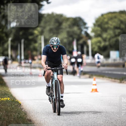 16.08.2026 - KN Förde Triathlon 2026 H.Heesch http://msf.ph/oto/9990204 16.08.2026 13:25:05 Radfahren 515, 745 meine-sportfotos.de