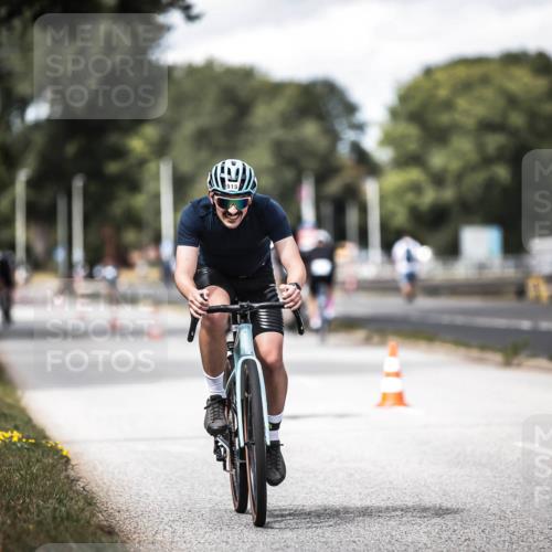 16.08.2026 - KN Förde Triathlon 2026 H.Heesch http://msf.ph/oto/9990207 16.08.2026 13:25:05 Radfahren 515, 745 meine-sportfotos.de