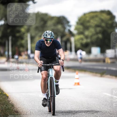 16.08.2026 - KN Förde Triathlon 2026 H.Heesch http://msf.ph/oto/9990210 16.08.2026 13:25:05 Radfahren 515, 745 meine-sportfotos.de