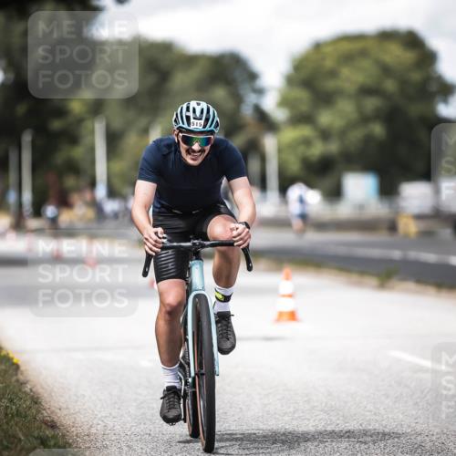 16.08.2026 - KN Förde Triathlon 2026 H.Heesch http://msf.ph/oto/9990212 16.08.2026 13:25:05 Radfahren 515, 745 meine-sportfotos.de