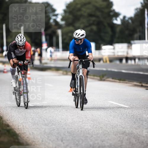 16.08.2026 - KN Förde Triathlon 2026 H.Heesch http://msf.ph/oto/9990256 16.08.2026 13:25:27 Radfahren 717, 734 meine-sportfotos.de