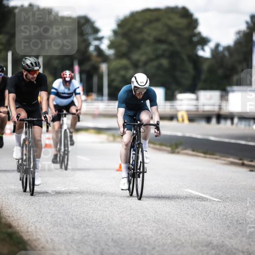 16.08.2026 - KN Förde Triathlon 2026 H.Heesch http://msf.ph/oto/9990269 16.08.2026 13:25:32 Radfahren 739 meine-sportfotos.de