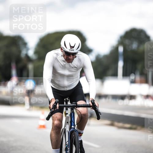 16.08.2026 - KN Förde Triathlon 2026 H.Heesch http://msf.ph/oto/9990296 16.08.2026 13:25:36 Radfahren 739 meine-sportfotos.de