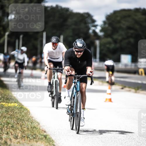 16.08.2026 - KN Förde Triathlon 2026 H.Heesch http://msf.ph/oto/9990334 16.08.2026 13:25:53 Radfahren 726 meine-sportfotos.de