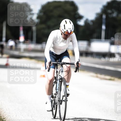 16.08.2026 - KN Förde Triathlon 2026 H.Heesch http://msf.ph/oto/9990365 16.08.2026 13:25:57 Radfahren 726 meine-sportfotos.de