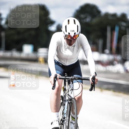 16.08.2026 - KN Förde Triathlon 2026 H.Heesch http://msf.ph/oto/9990374 16.08.2026 13:25:58 Radfahren 726 meine-sportfotos.de