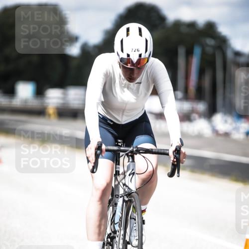 16.08.2026 - KN Förde Triathlon 2026 H.Heesch http://msf.ph/oto/9990376 16.08.2026 13:25:58 Radfahren 726 meine-sportfotos.de