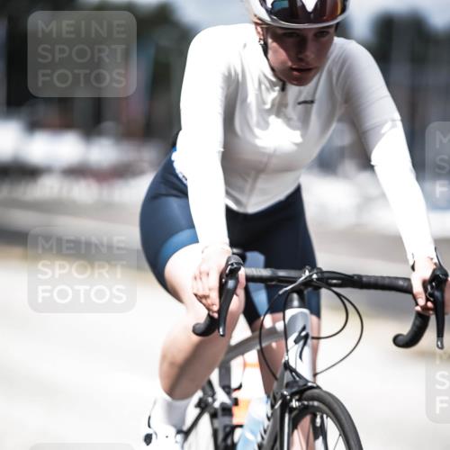 16.08.2026 - KN Förde Triathlon 2026 H.Heesch http://msf.ph/oto/9990384 16.08.2026 13:25:58 Radfahren 726 meine-sportfotos.de