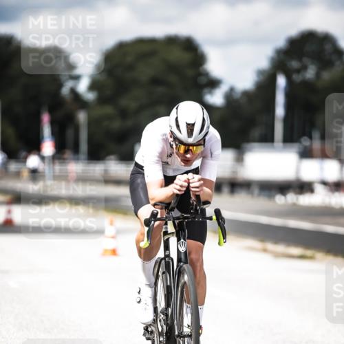 16.08.2026 - KN Förde Triathlon 2026 H.Heesch http://msf.ph/oto/9990429 16.08.2026 13:26:09 Radfahren  meine-sportfotos.de