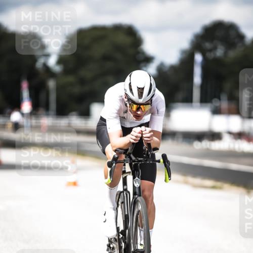 16.08.2026 - KN Förde Triathlon 2026 H.Heesch http://msf.ph/oto/9990430 16.08.2026 13:26:09 Radfahren  meine-sportfotos.de
