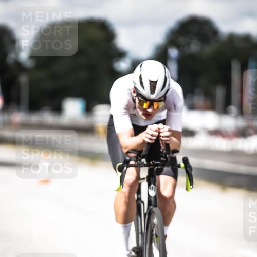 16.08.2026 - KN Förde Triathlon 2026 H.Heesch http://msf.ph/oto/9990433 16.08.2026 13:26:09 Radfahren  meine-sportfotos.de