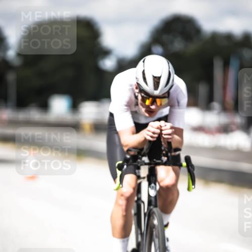 16.08.2026 - KN Förde Triathlon 2026 H.Heesch http://msf.ph/oto/9990434 16.08.2026 13:26:09 Radfahren  meine-sportfotos.de